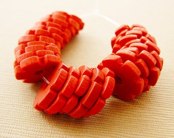 Vintage .. 12mm Wood Beads, Flower Spacer, Red