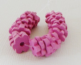 Vintage .. 10mm Wood Beads, Flower Spacer, Bubble Gum Pink