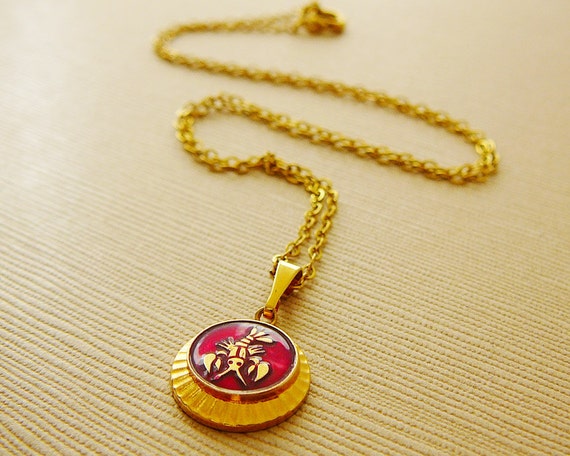 Vintage .. Necklace, Charm, Chain Cancer the Crab… - image 1