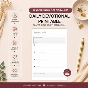 Può includere: Una pagina devozionale giornaliera stampabile con sezioni per data, lettura biblica, versetto, riflessione e preghiera. Il documento include etichette per download istantaneo, stampa a casa e i formati A4, A5 e US letter.