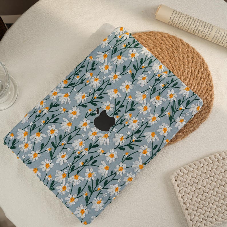 Bule Floral Aesthetic Embroidery Mac Case MacBook Pro 13 Air 13 Air 15