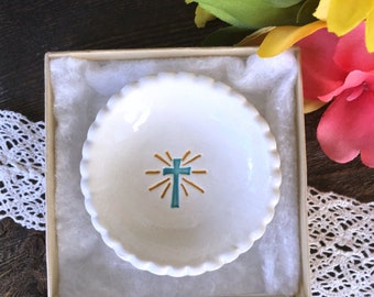 First Holy Communion Favors - Tiny Biscuit Ring Dish w/ Cross | First Holy Communion Gift | Baptism Favors | Christening Favors