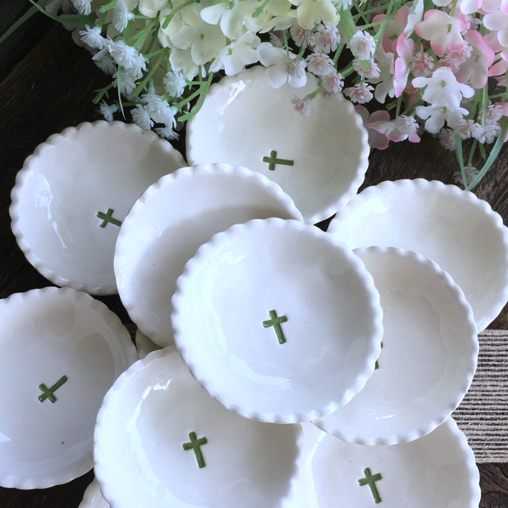 Premières Faveurs de Communion - Baptême, Petit Plat en Anneau avec Croix, Première Faveur Communion