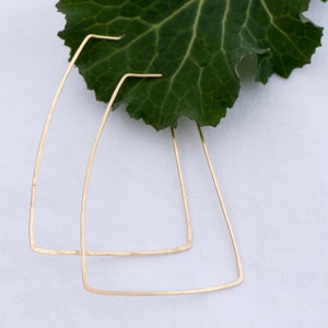 Boxy Hoops - continuous hoop in a modern, angular form to flatter the face