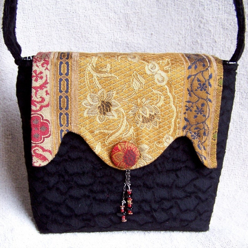 PDF Sewing Pattern Purse with 4 interchangeable flap designs image 1