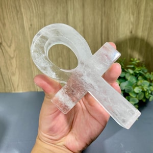 Hand geschnitzte Bergkristall Ankh Skulptur, natürliche Kristall Ankh Carvings, Energiekristall, Heilquarz Geschenk