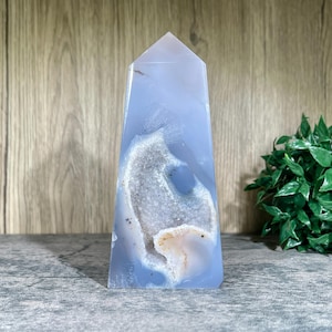 5.5&#39;&#39; Natural Geode Agate Towers ,Crystal Towers, Crystal Gift, Crystal Obelisk, Agate Points