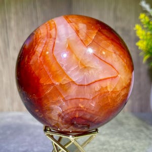 3.2&#39;&#39; Red Agate Sphere: Handmade Crystal Decor