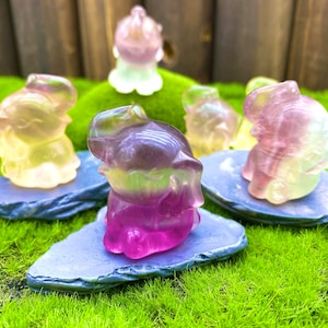 Handcarved Rainbow Fluorite Elephant: Gemstone Animal Carving (1.5&#39;&#39;)