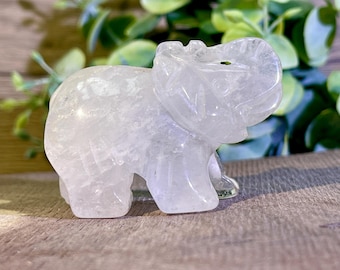 クリスタル象の彫刻 エレファント | バカラ 日本