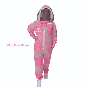 May include: Pink beekeeping suit with a mesh hood and a full-length zipper. The suit has pockets and reinforced patches on the knees and elbows. The text "REVOKO" is printed on the chest. The text "With Free Gloves" is printed on the bottom left.