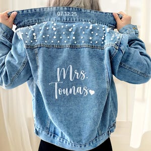 Geborduurd denim jasje bruid, gepersonaliseerde parel mevrouw jeans jasje voor bruid - aangepaste bruiloft spijkerjasje, aangepaste bruids jas