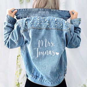 Jeansjack Mrs Pearl, gepersonaliseerde parelcowboyjas voor dames, aangepast bruidscowboyjack, aangepast parel bruidsjack, bruidscadeau