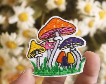 plaster grzybowy, plaster grzybowy, łatka do prasowania, haftowana łatka, zabawna łatka, estetyczna łatka, piękna łatka, aplikacja