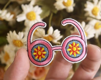 Pink Perfume Bottle Patch: Embroidered Iron-on Applique - Etsy display picture 1