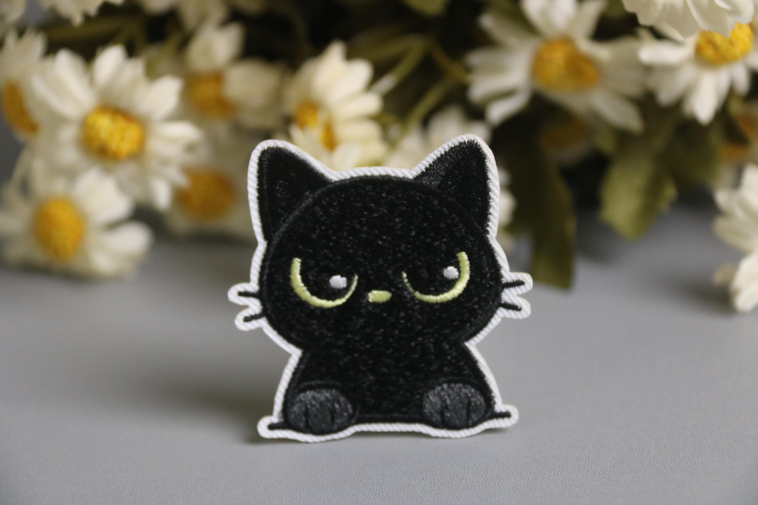 Toppa Ricamata Gatto Bruco – ThePatchGuy – Circa 2,75 X 3,5 Pollici – Da Cucire O Stirare