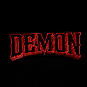 DEMON Aufnäher, Wort Patch, böse, Aufnäher, gestickt, lustiger Patch, ästhetischer Patch, wunderschöner Patch, Applikation