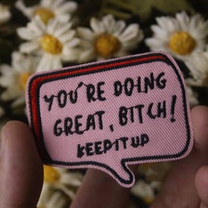 świetnie ci idzie, łatka suka, tak trzymaj, łatka do prasowania, łatka do przyklejenia, łatka haftowana, łatka zabawna, łatka estetyczna