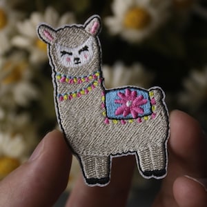 alpaca patch, Llama patch, iron on patch, stick on patch, embroidered patch, funny patch, aesthetic patch, gorgeous patch