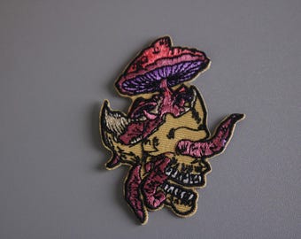 paddestoel in de schedel patch, griezelige patch, opstrijkbare patch, geborduurde patch, grappige patch, esthetische patch, prachtige patch, stoffen