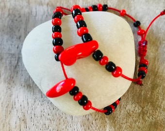 Azabache Baby Bracelet: Red String, Black and Red Beads, Protection Charm