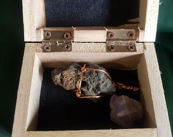 Crystal Healing Box with Black Lava - Dreamwork, Communication, Creativity.