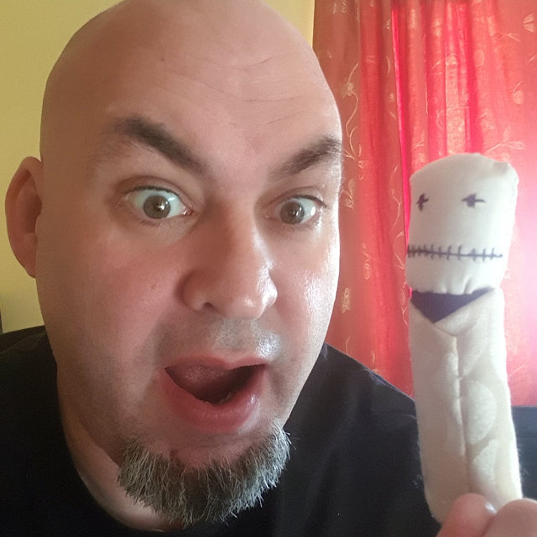 hubert cumberdale finger puppet