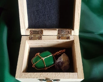 Crystal Healing Box with Malachite - Dyslexia, Menopause, Protection(radiation and pollutants).