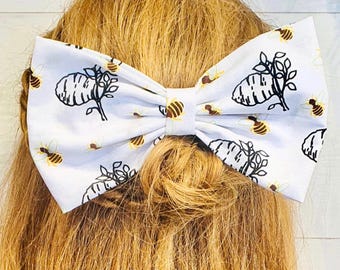 Jumbo White Bee Hair Bow | Oversized Bow Without Tails | Handmade Eco Friendly Hair Accessory | Bee Nest Floral Bow | Spring Summer Gift