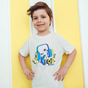 Kpop Shirt – Kpop Graphic Tee, Kpop Fan Merch, Kpop Apparel – Bold Blue and Yellow Design – Gift For Kpop Lover – Unisex Concert Shirt
