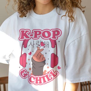 Kpop Shirt – Kpop Lover Gift, Kpop Graphic Tee, Kpop & Chill Shirt, Kpop Fan Merch, Unisex Shirt, Gift For Her – Korean Finger Heart Tee