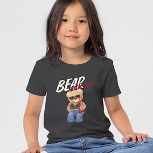 Funny Bear Shirt – Bear Lover Gift Tee, Cute Fashion Bear with Sunglasses – Funny Bear T-Shirt for Women, Trendy Animal Lover Apparel