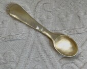 egg spoon . mother of pearl spoon. mother of pearl