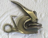 notary stamp . seal stamp .embossing stamp . embossing stamp . Gensemer corporate seal 1916 . Massachusetts . the aluminium . hand embosser