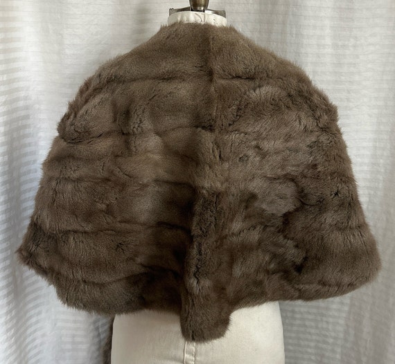 grey-brown fur wrap . retro fur shawl . 50s fur c… - image 2