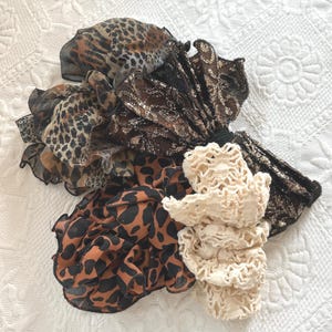 vintage hair accessories . 80s large hair bows . lot of 4