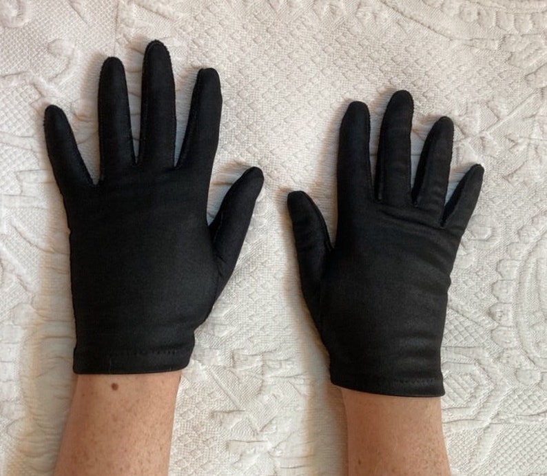 short black gloves . short black gloves . black nylon gloves . 50s short black gloves image 1