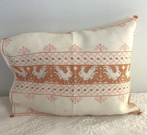 vintage Embroidered Linen Pillowcase: Rooster Design, 1940s Farmhouse Decor