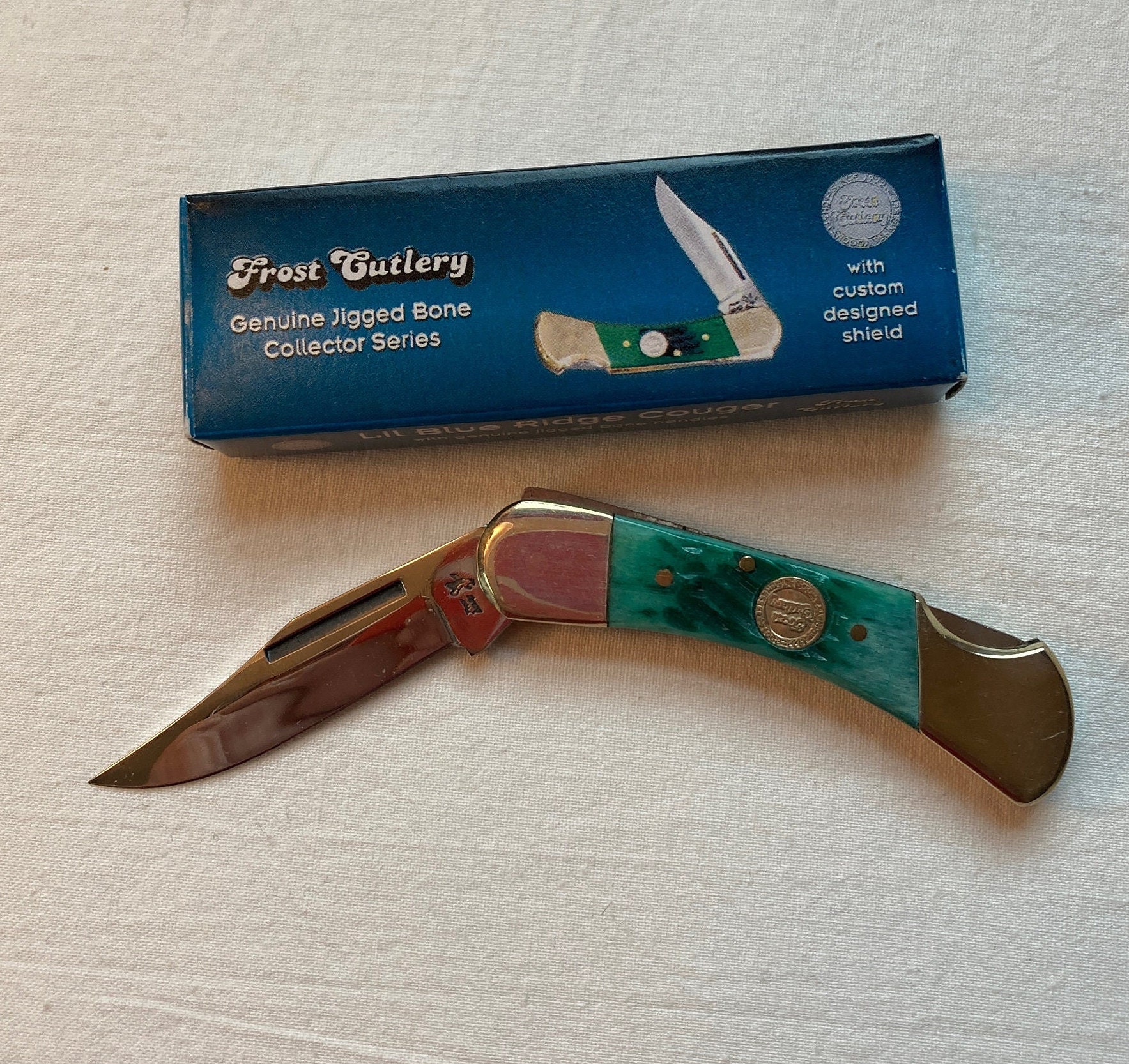 Frost Cutlery Cuttin Horse Stockman With Genuine Teal Green Jigged Bone  Handles 3 1/4 Closed Stainless Steel Blades 