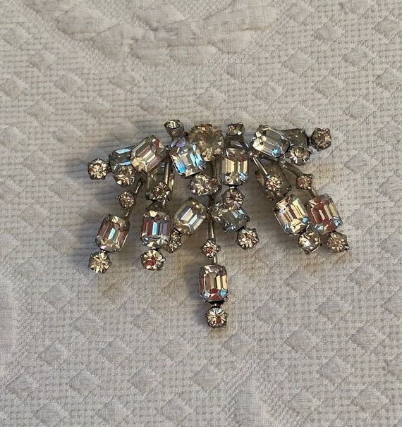 vintage Weiss brooch . clear faceted rhinestone b… - image 1