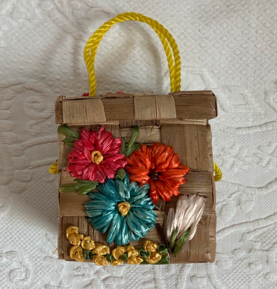 child's straw bag . 60s straw bag . floral straw … - image 1