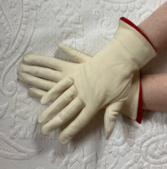 white kid gloves . Kid Leather Gloves . Short kid… - image 1