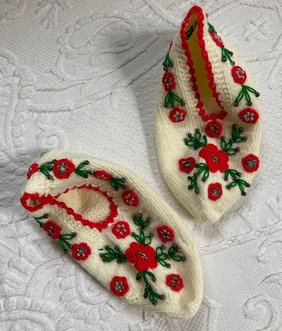 beaded slippers . folk slippers . hand knit slipp… - image 3