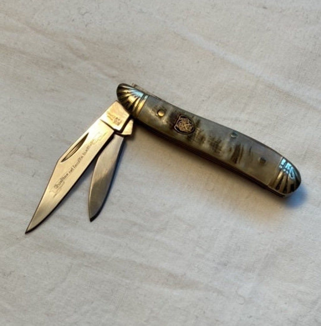 Pocket Knife . Steel Warrior Pocket Knife . Locking Copperhead Stag