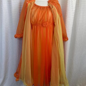 Vintage 60s Orange Nylon Peignoir Set - Jenelle of California - Größe S