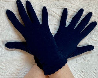 Vintage Fownes Nylon Gloves: Midnight Blue Scalloped Gloves (Size 7.5-8.5)