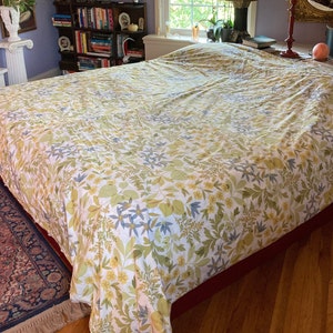 cotton duvet cover . king duvet cover. L.L. Bean duvet cover . floral and leaves duvet cover