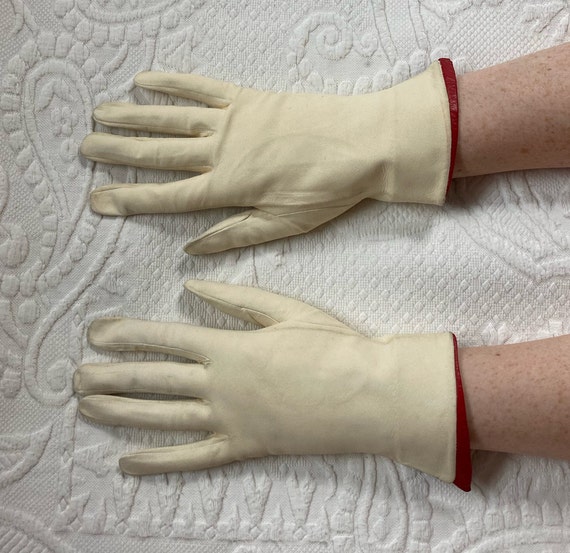 white kid gloves . Kid Leather Gloves . Short kid… - image 2