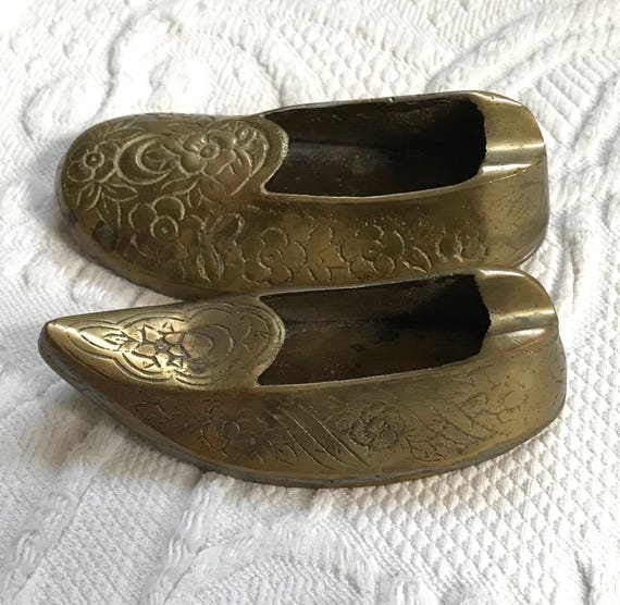 Brass ashtrays. brass shoe . brass shoe ashtray . Istanbul | Etsy