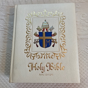 ビンテージ　HOLY BIBLE 聖書　2冊セット THE BIBLE 旧約聖書続編つき NI35DCZTIミニ判(B7判)青 (聖書 新